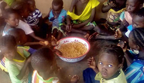 Des actions vitales pour les enfants au Burkina Faso